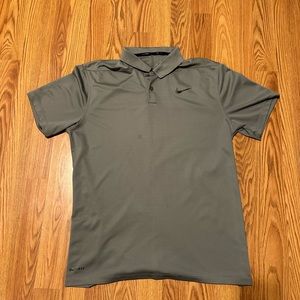 Nike Men’s Medium Green Polo